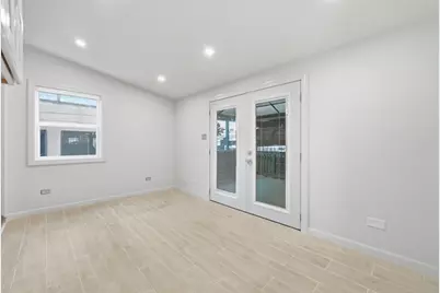 5455 N Lieb Avenue, Chicago, IL 60630 - Photo 10