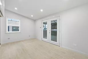 5455 N Lieb Ave, Chicago, IL 60630 - Photo 10