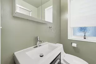 5455 N Lieb Ave, Chicago, IL 60630 - Photo 8