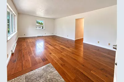 540 E Walnut Street, Geneseo, IL 61254 - Photo 2