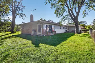 7 E Rocket Cir, Park Forest, IL 60466 - Photo 28