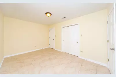 7554 N Claremont Avenue #G, Chicago, IL 60645 - Photo 12