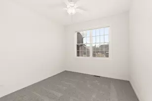 37 Apollo Ct, Tinley Park, IL 60477 - Photo 26