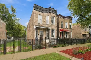 3912 W Fillmore St, Chicago, IL 60624 - Photo 1