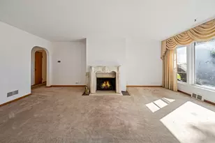 3600 W 99th St, Evergreen Park, IL 60805 - Photo 8