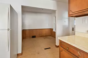 3600 W 99th St, Evergreen Park, IL 60805 - Photo 6