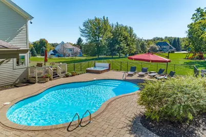 2307 Red Oak Lane, Johnsburg, IL 60051 - Photo 2