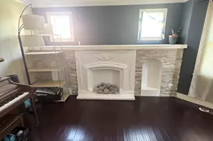 10224 S Princeton Ave, Chicago, IL 60628 - Photo 2