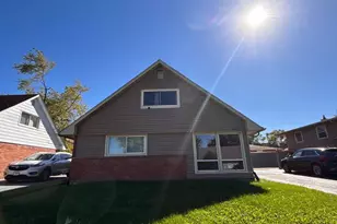 3907 167th Pl, Country Club Hills, IL 60478 - Photo 1
