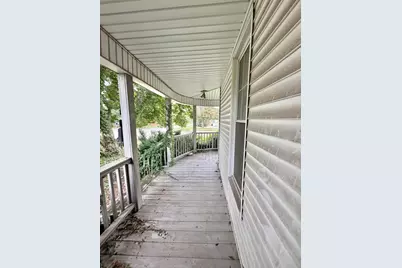 203 W Locust Street, Canton, IL 61520 - Photo 16