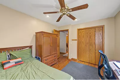 11629 S Avenue J, Chicago, IL 60617 - Photo 8