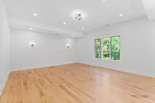 [Address not provided], Lake Forest, IL 60045 - Photo 38