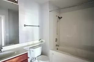 1235 S Prairie Ave, Chicago, IL 60605 - Photo 22