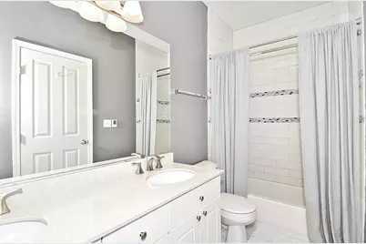 301 W Scott Street #204, Chicago, IL 60610 - Photo 8