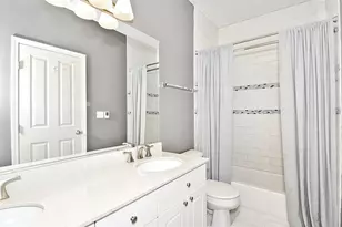 301 W Scott St, Chicago, IL 60610 - Photo 8