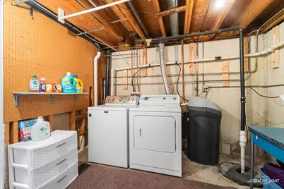 541 Dean Drive, South Elgin, IL 60177 - Photo 18