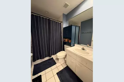 2600 N Southport Avenue #202, Chicago, IL 60614 - Photo 8