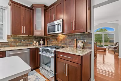 1942 Westridge Boulevard, Bartlett, IL 60103 - Photo 10