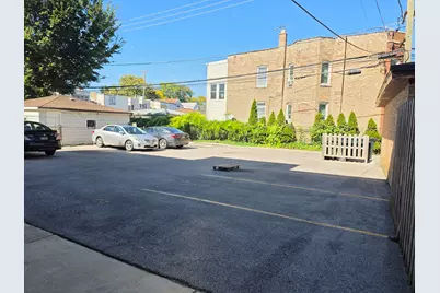 3804 W Montrose Avenue #201, Chicago, IL 60618 - Photo 14