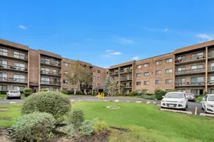 1400 N Elmhurst Rd, Mount Prospect, IL 60056 - Photo 2