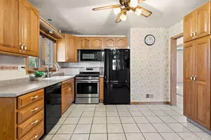 [Address not provided], Niles, IL 60714 - Photo 6