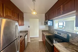 4180 N Marine Dr, Chicago, IL 60613 - Photo 8