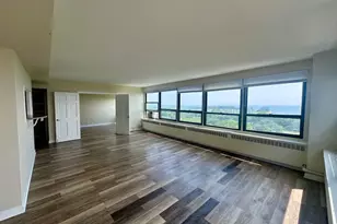 4180 N Marine Dr, Chicago, IL 60613 - Photo 4