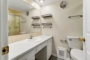3001 Heritage Dr, Joliet, IL 60435 - Photo 18