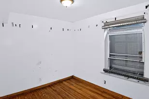 7951 S Clyde Ave, Chicago, IL 60617 - Photo 8