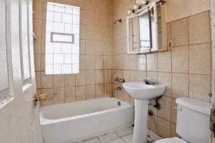 7951 S Clyde Ave, Chicago, IL 60617 - Photo 20