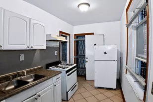7951 S Clyde Ave, Chicago, IL 60617 - Photo 22