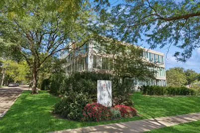2525 Wellington Court #302, Evanston, IL 60201 - Photo 2