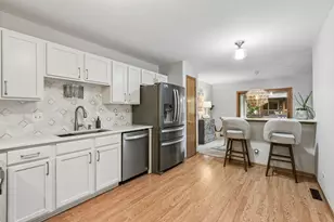 959 Elderberry Cir, Naperville, IL 60563 - Photo 8