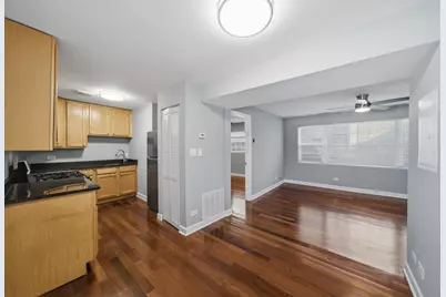 1937 W Pratt Boulevard #2N, Chicago, IL 60626 - Photo 2