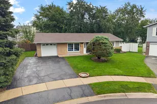 7795 Sherwood Cir S, Hanover Park, IL 60133 - Photo 26