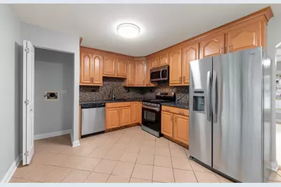 7795 Sherwood Circle S, Hanover Park, IL 60133 - Photo 10