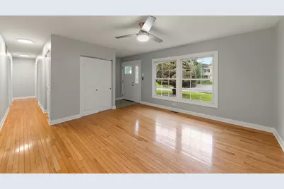 7795 Sherwood Circle S, Hanover Park, IL 60133 - Photo 4