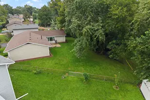 7795 Sherwood Cir S, Hanover Park, IL 60133 - Photo 28