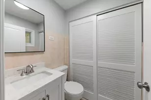 7795 Sherwood Cir S, Hanover Park, IL 60133 - Photo 18