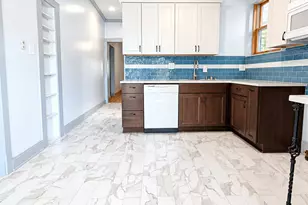 3620 N Whipple St, Chicago, IL 60618 - Photo 10
