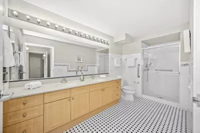 800 Elgin Road #1403, Evanston, IL 60201 - Photo 14