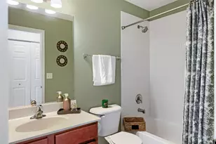 1734 Dogwood Ln, Hanover Park, IL 60133 - Photo 12