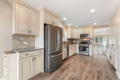 4600 W 101st Street, Oak Lawn, IL 60453 - Photo 6