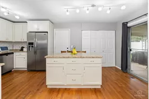 1409 W Willow Ln, Mount Prospect, IL 60056 - Photo 10