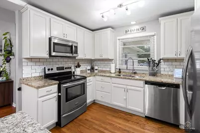 1409 W Willow Lane, Mount Prospect, IL 60056 - Photo 12