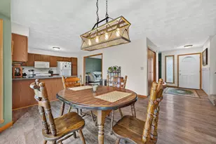 524 Merilot Dr, Roscoe, IL 61073 - Photo 12