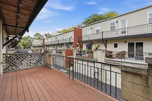 3645 W Cornelia Ave, Chicago, IL 60618 - Photo 20
