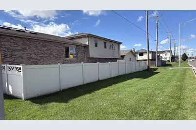268 Marquette Avenue, Calumet City, IL 60409 - Photo 4