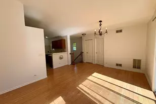 730 Ripple Brook Ln, Elgin, IL 60120 - Photo 4