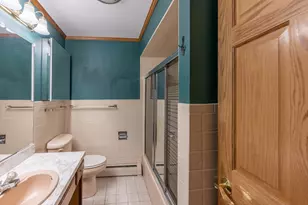 1985 Reckinger Rd, Aurora, IL 60502 - Photo 18